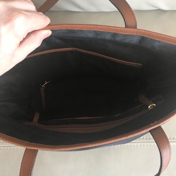 Michael Kors Bag - Picture 5 of 5